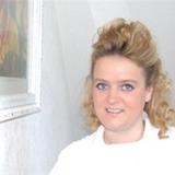 Hebamme Sina Schönfeld