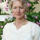 Hebamme Oktavia Kamra