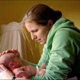 Hebamme Julia Bormann