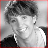 Hebamme Andrea Benning