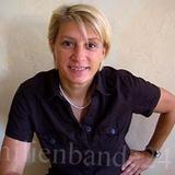 Hebamme Corry Finné