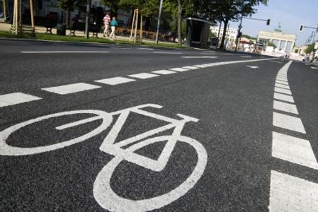 Teaserbild zu Das richtige Verhalten auf Radfahrwegen